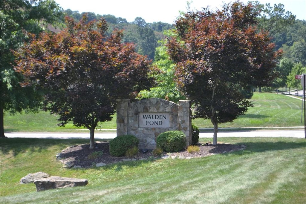 201 Emerson Pines Dr, Cranberry Twp, PA 16066 - photo 4