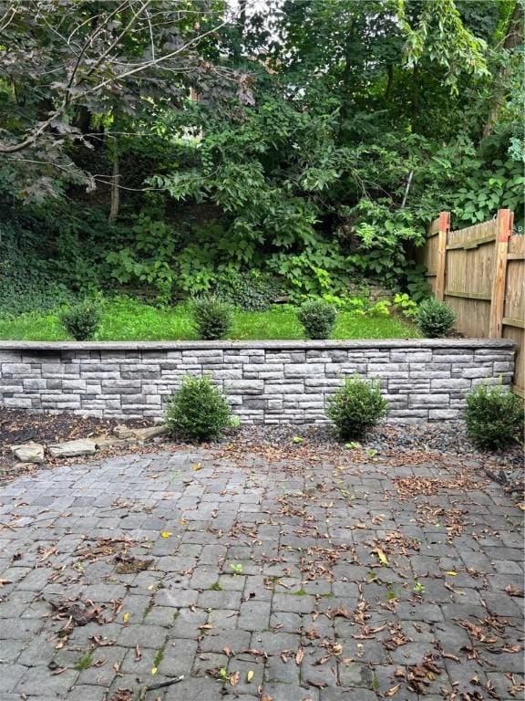 3906 Meadowbrook Blvd, Brentwood, PA 15227 - photo 12