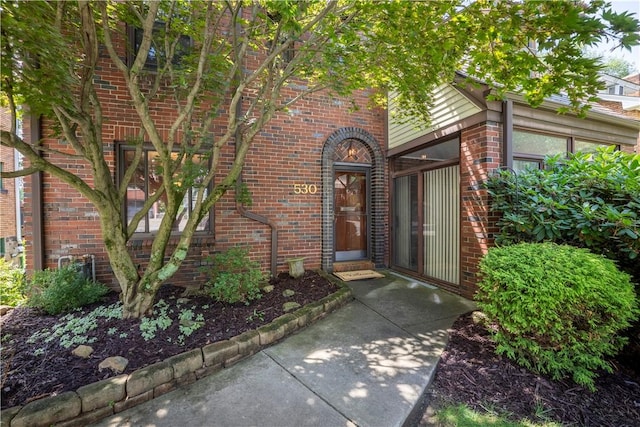 530 Lyndhurst Ave, Mt Lebanon, PA 15216 - photo 2