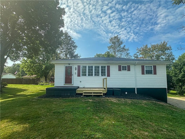 12323 Lakeside Dr, Conneaut Lake, PA 16316 - photo 1