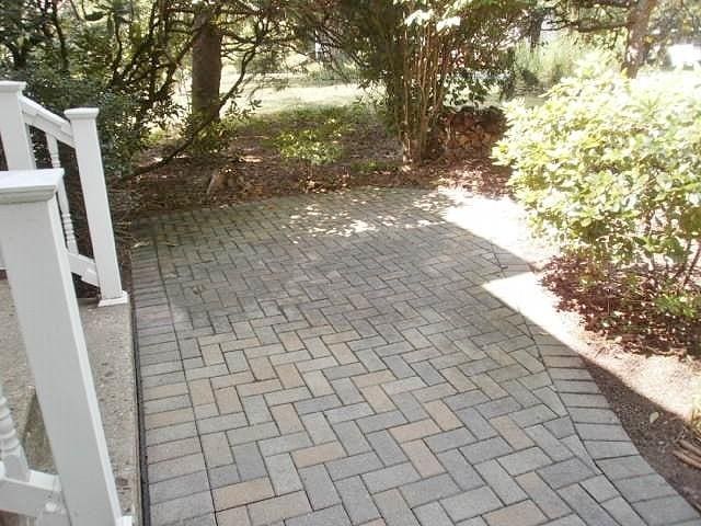 111 Mckenney Dr, Brighton Twp, PA 15009 - photo 3