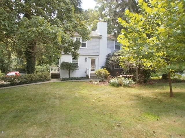 111 Mckenney Dr, Brighton Twp, PA 15009 - photo 5