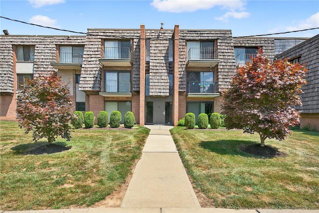 631 Forest Green Dr, Moon/Crescent Twp, PA 15108 - photo 3