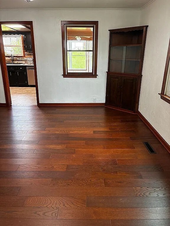 449 Race St, Waynsbrg/Frankln Twp, PA 15370 - photo 10