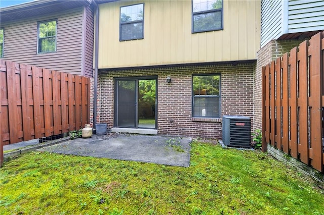 636 Woodcrest Dr, Robinson Twp, PA 15205 - photo 22