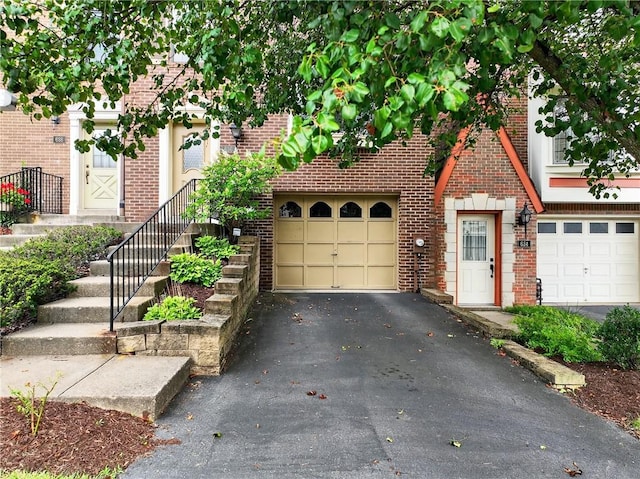 636 Woodcrest Dr, Robinson Twp, PA 15205 - photo 3