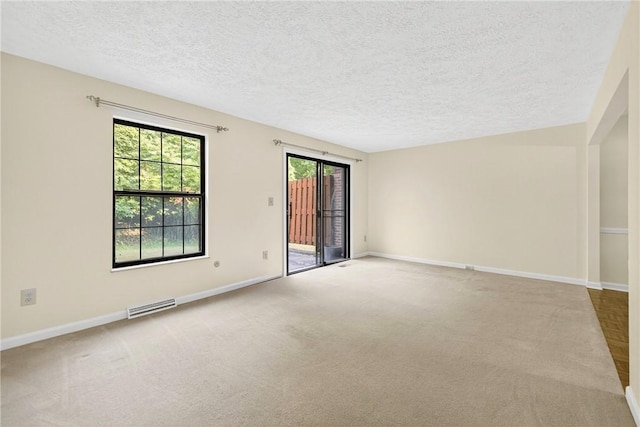 636 Woodcrest Dr, Robinson Twp, PA 15205 - photo 6