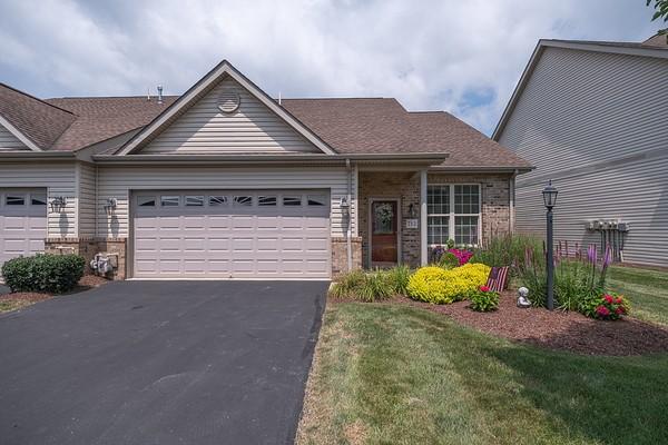 712 Glengarry Ct, Plum Boro, PA 15239 - photo 2
