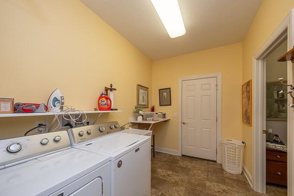 712 Glengarry Ct, Plum Boro, PA 15239 - photo 25