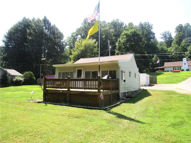 719 Hillville Rd, Perry Twp, PA 16041 - photo 1