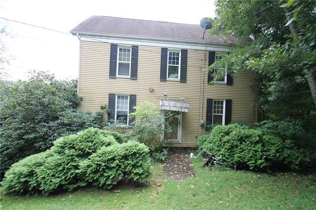 view of colonial inspired home