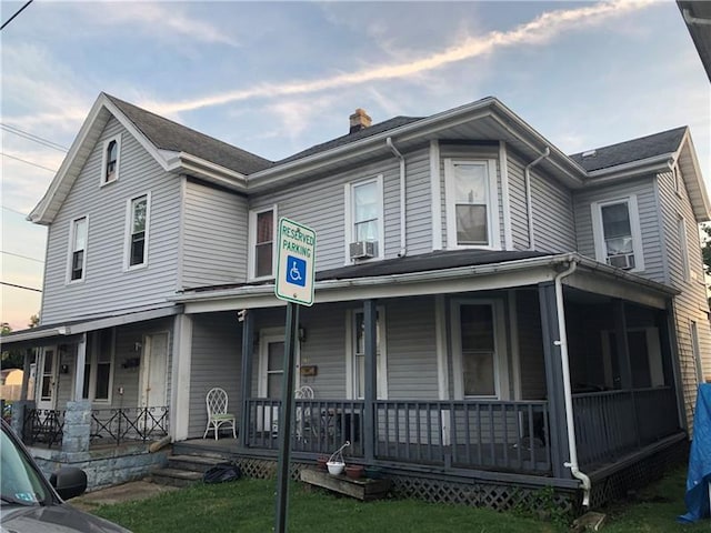 view of front of house with a porch