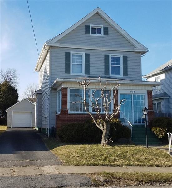 view of front facade with a garage