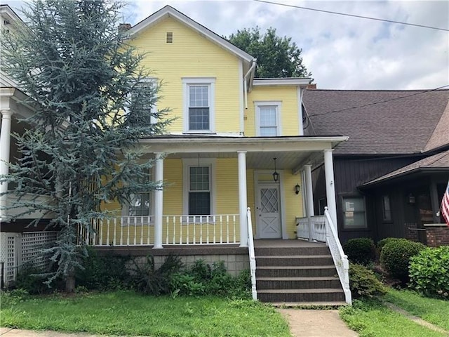 view of front facade with covered porch