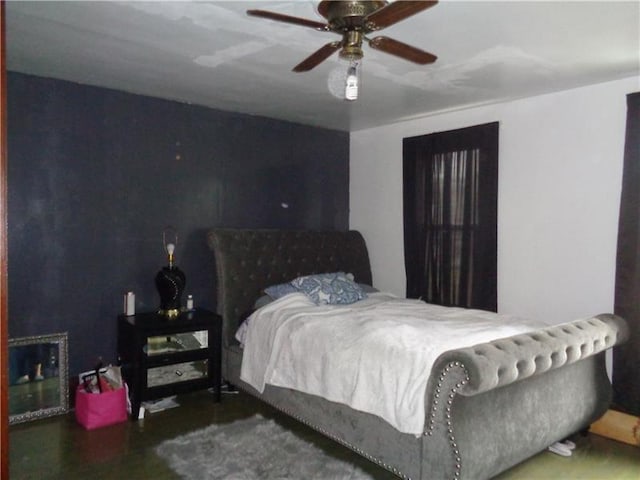 bedroom featuring ceiling fan