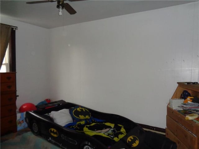 bedroom featuring ceiling fan