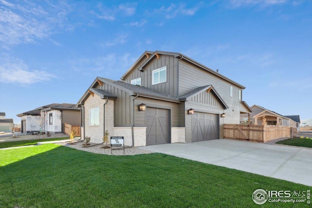 view of front of home with a front yard