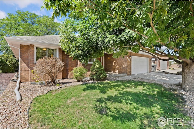 view of front of home with a front yard