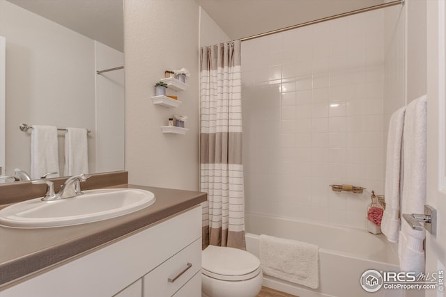 1135 Hummingbird Cir, Longmont, CO 80501 - bathroom with vanity, shower / bath combination with curtain, and toilet