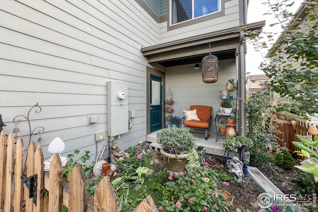 1135 Hummingbird Cir, Longmont, CO 80501 - property entrance featuring fence