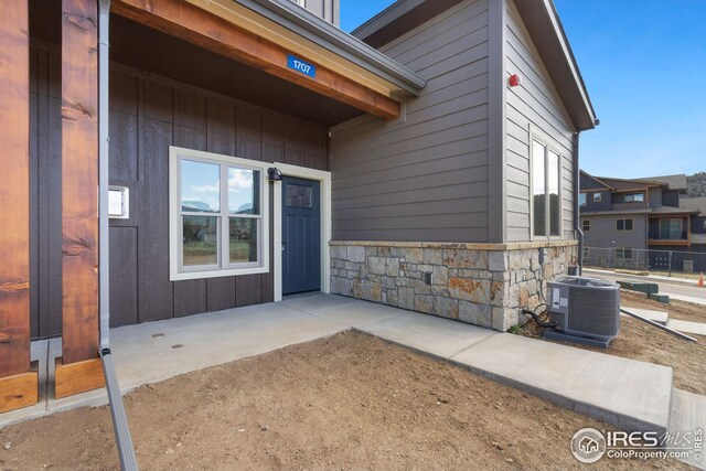 Listing photo 2 for 1707 Continental Peaks Cir, Estes Park CO 80517