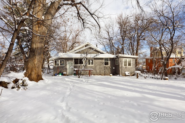 view of front of property