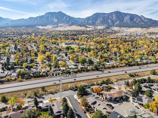 bird's eye view with a mountain view