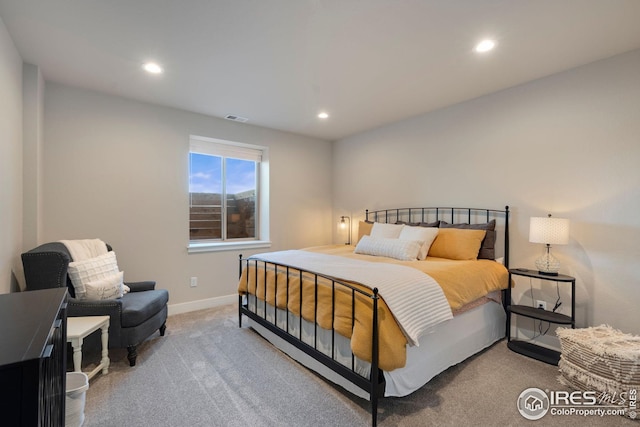 bedroom featuring carpet flooring, recessed lighting, baseboards, and visible vents