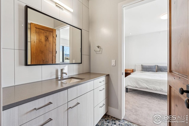 635 Paragon Dr, Boulder, CO 80303 - ensuite bathroom featuring vanity
