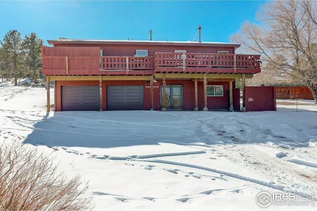 view of front facade with a garage