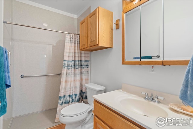 24525 County Road 53, Kersey, CO 80644 - full bath featuring toilet, curtained shower, crown molding, and vanity