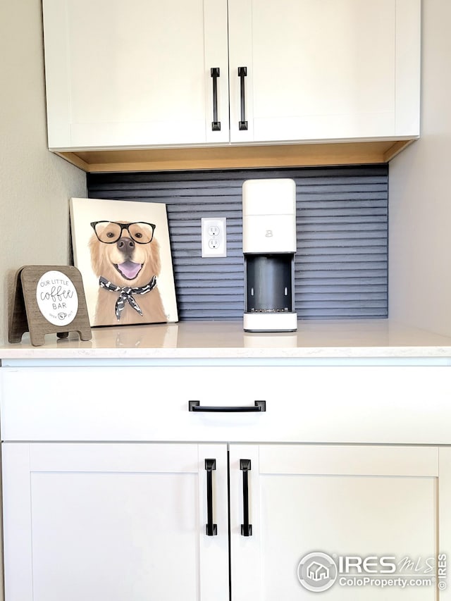 details with decorative backsplash