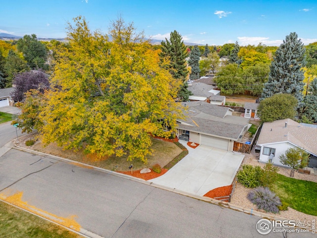 drone / aerial view featuring a residential view