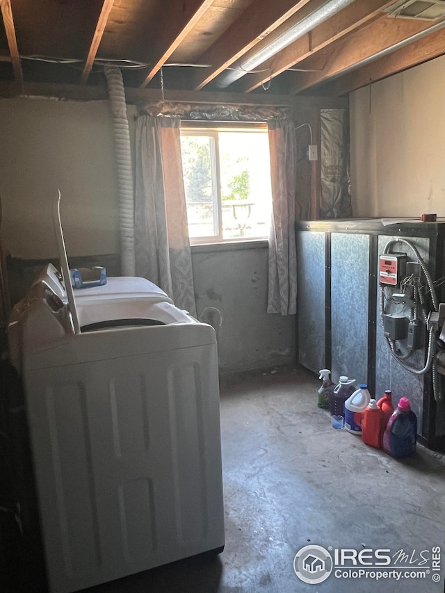 laundry area featuring laundry area and washing machine and dryer