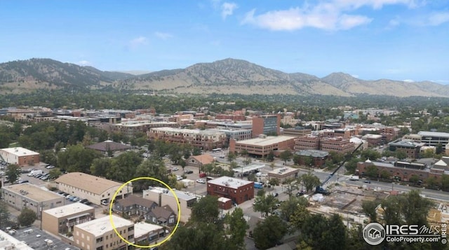 bird's eye view featuring a mountain view