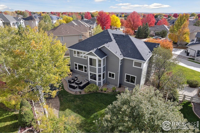 drone / aerial view featuring a residential view