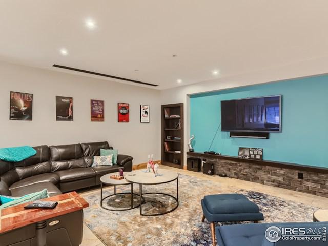 living area featuring recessed lighting