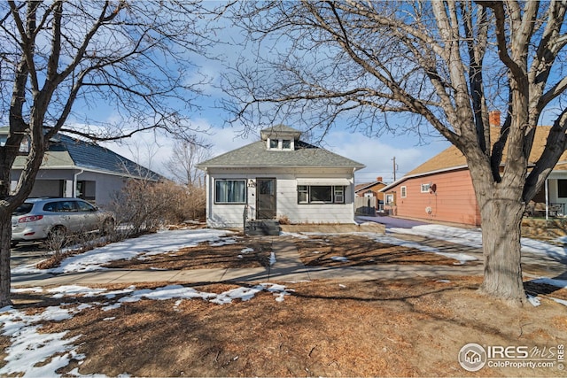 919 State St, Fort Morgan, CO 80701 - bungalow featuring roof with shingles