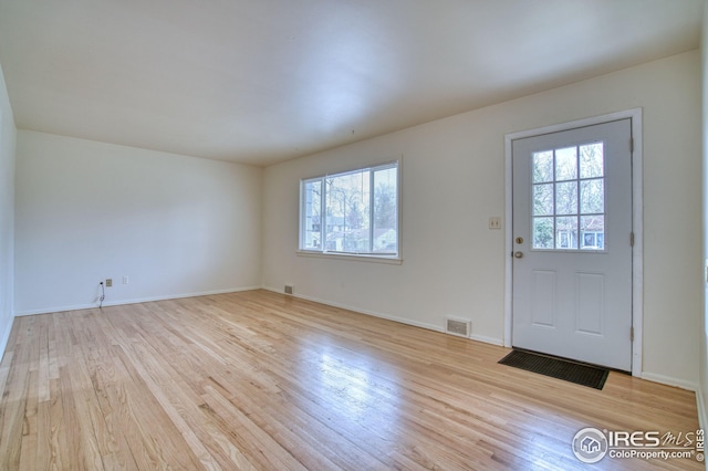325 27th St, Boulder, CO 80305 - entrance foyer with light wood-type flooring, baseboards, and visible vents