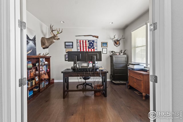office with dark wood-type flooring, baseboards, and recessed lighting
