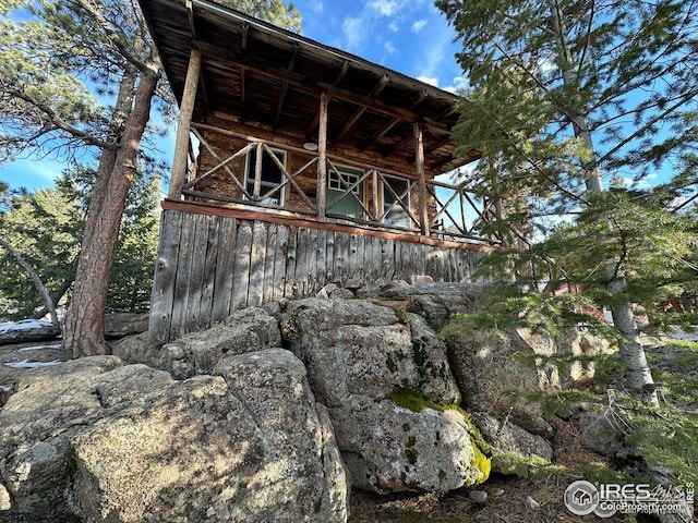 view of outdoor structure