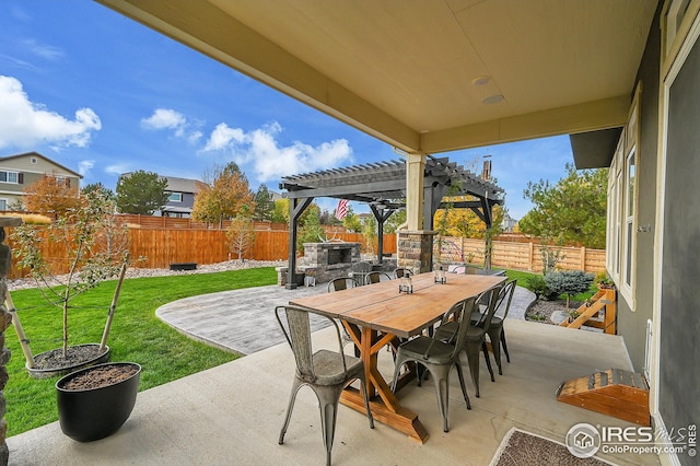 view of patio / terrace featuring outdoor dining area, a fenced backyard, and a pergola