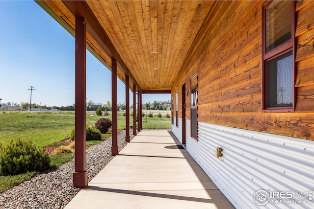 view of patio featuring covered porch