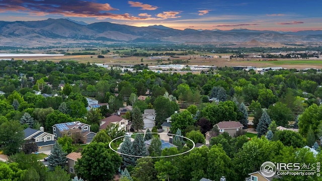 bird's eye view featuring a mountain view