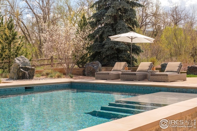 view of outdoor pool