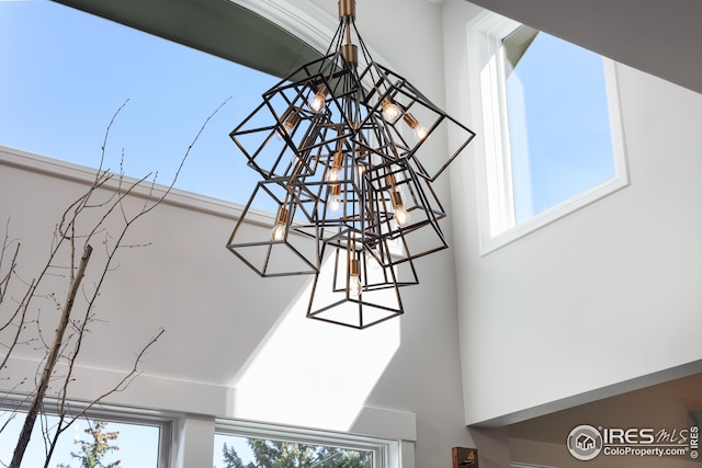 interior details with an inviting chandelier