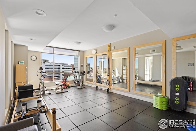 2001 Lincoln St Unit 2113, Denver, CO 80202 - gym featuring a view of city