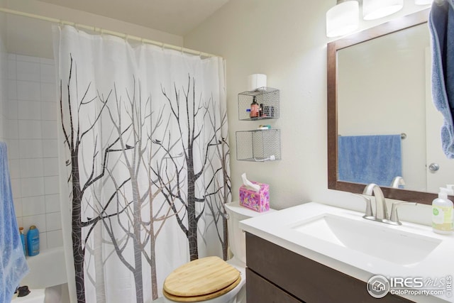 750 W Moorhead Cir Unit A, Boulder, CO 80305 - full bath featuring toilet, vanity, and shower / bath combo with shower curtain