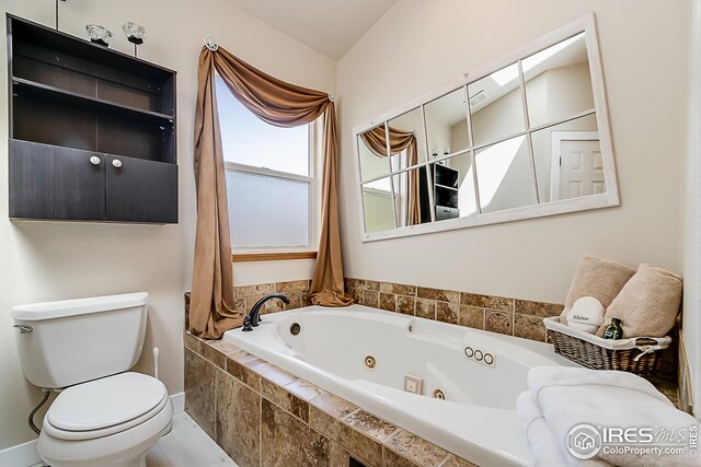 1108 Basin Ct, Windsor, CO 80550 - full bath featuring a jetted tub and toilet