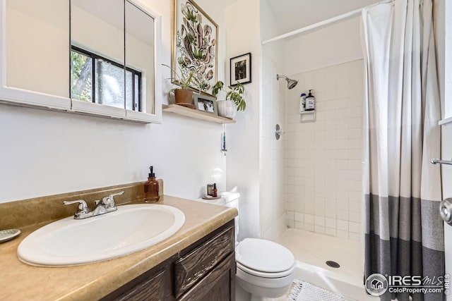 10718 Owens St, Broomfield, CO 80021 - full bath with toilet, tiled shower, and vanity